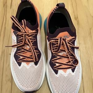 EUC Kuru Flux Women’s Shoes size 7.5